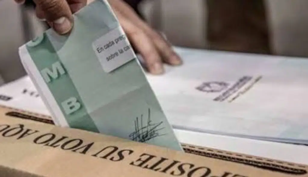 Colombianos en el exterior votan en elecciones presidenciales de Colombia en consulados y embajadas alrededor del mundo